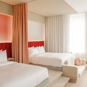 Hotel Rose - Invisible, Quebec City