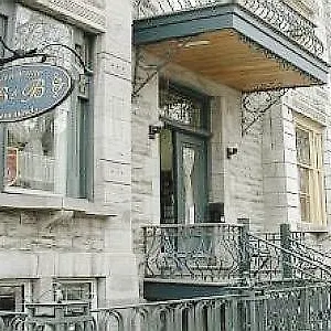 ** Inn Bienvenue Canada