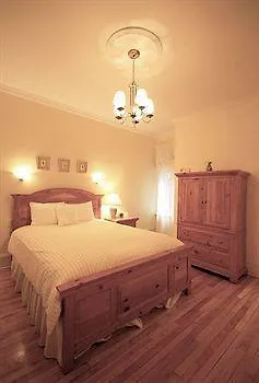 ***  Hotel Relais Charles-Alexandre Quebec City Canada