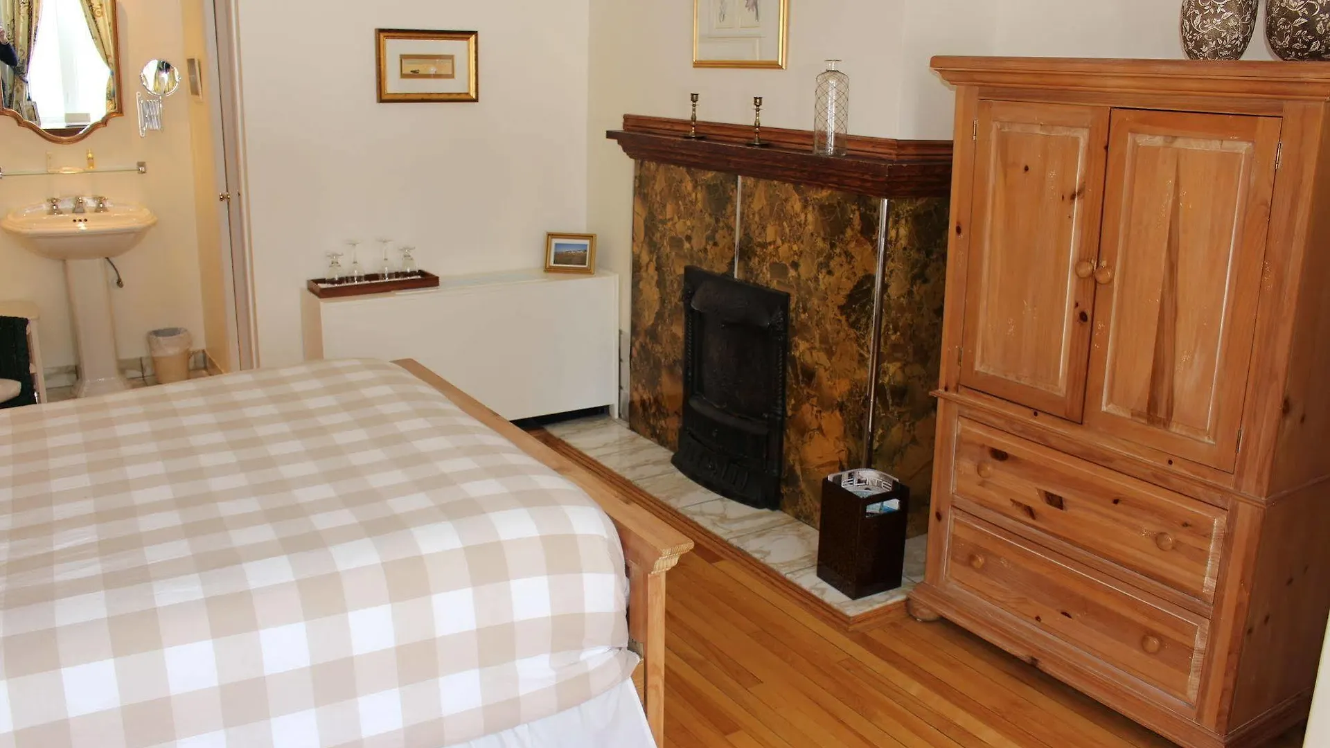 Hotel Relais Charles-Alexandre Quebec City